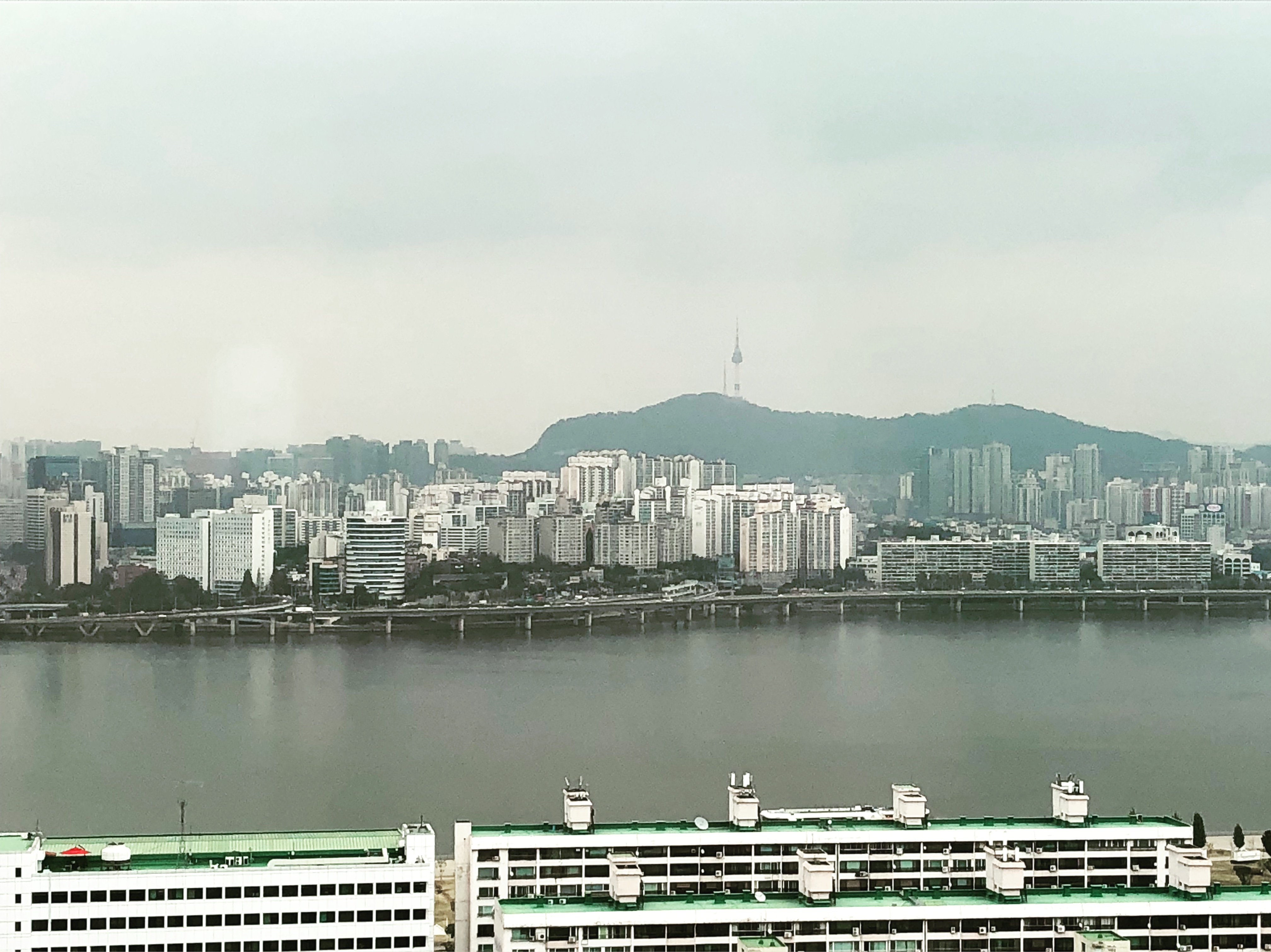 The view across the Hangang River looking out to Seoul Tower on Namsan Mountain shortly before the fog rolled in.