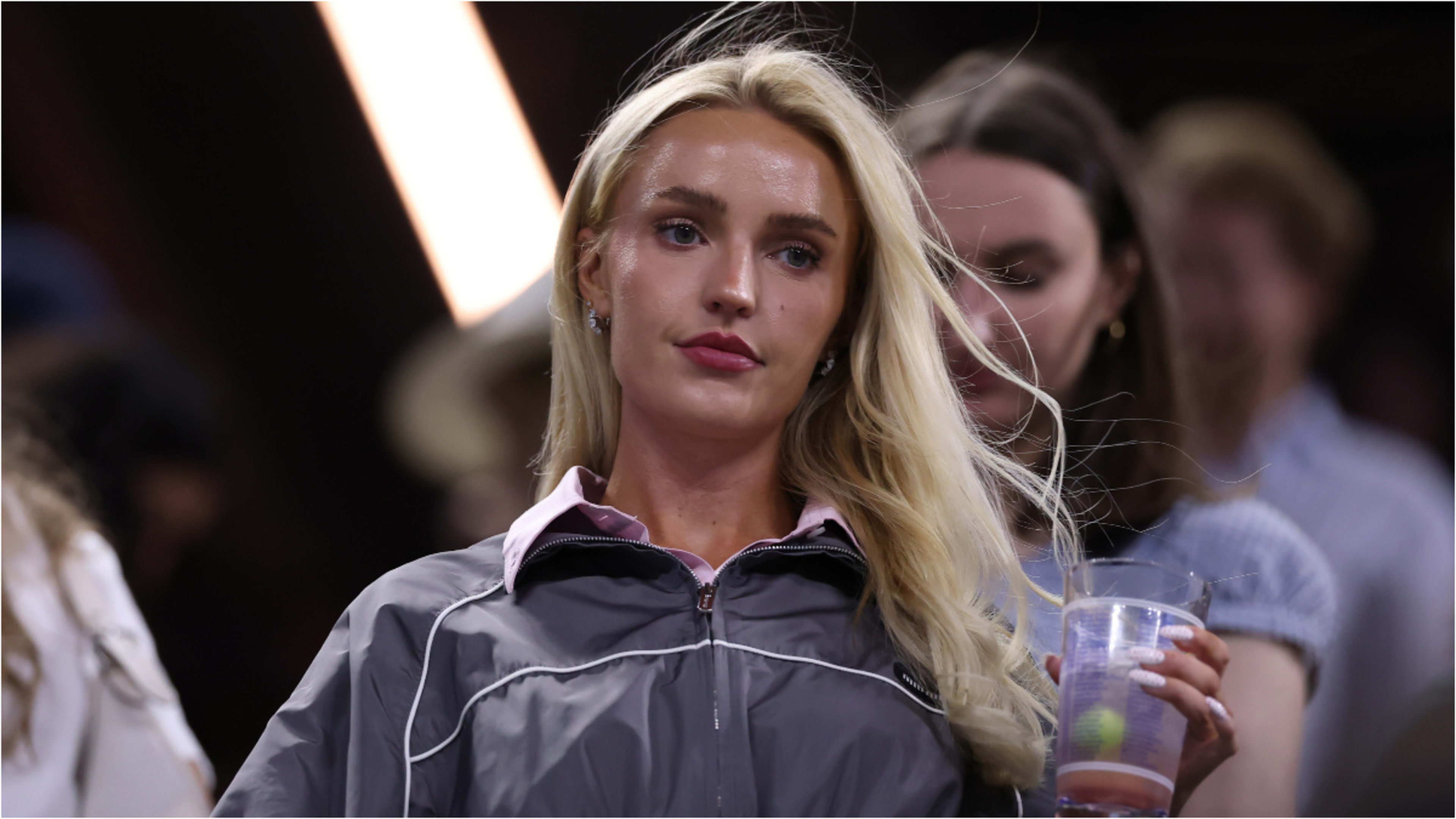 Taylor Fritz's Girlfriend Morgan Riddle Posts 'Squat & Slay' Video on U ...